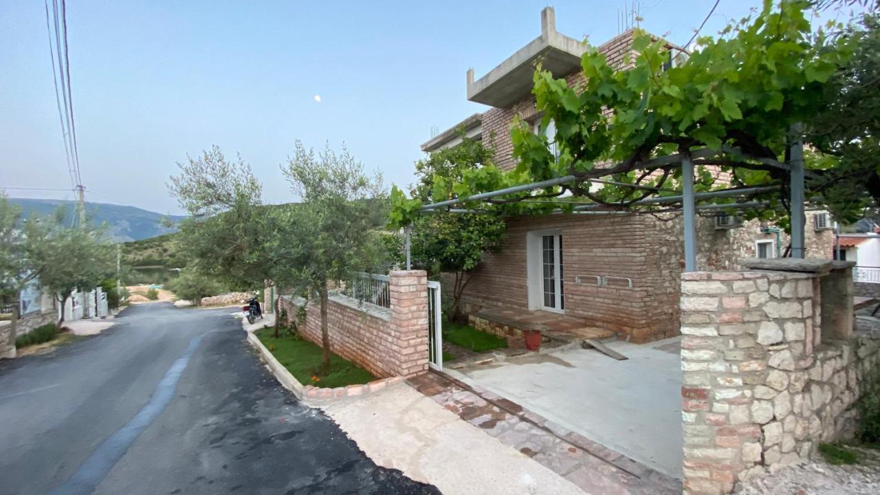 Studios&Apartment Niko Luka 사밀 외부 사진