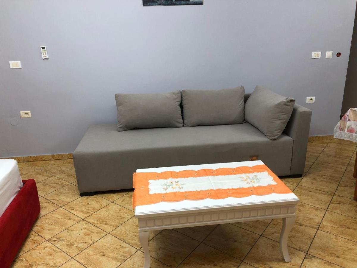 Studios&Apartment Niko Luka 사밀 외부 사진